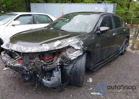 2017 Honda Accord Sport z USA, uszkodzony, nr VIN 1HGCR2F58HA121903